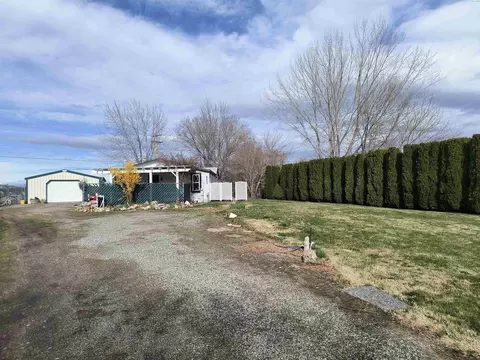8213 W Ruby St, Pasco, WA 99301 photo 17