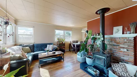 705 NW Charlotte, Pullman, WA 99163 photo 2