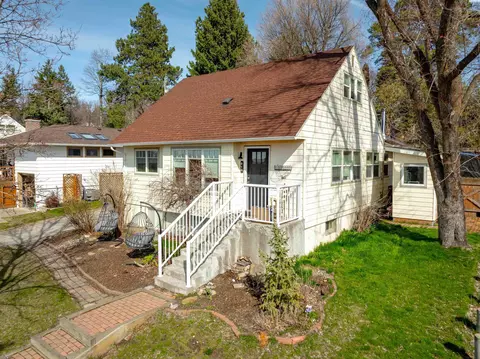 910 NW Clifford, Pullman, WA 99163 photo 1