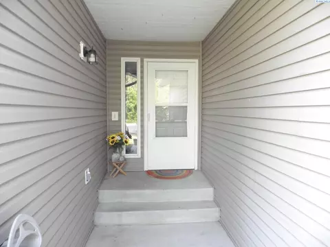 1915 NW Bella Vis, Pullman, WA 99163 photo 3