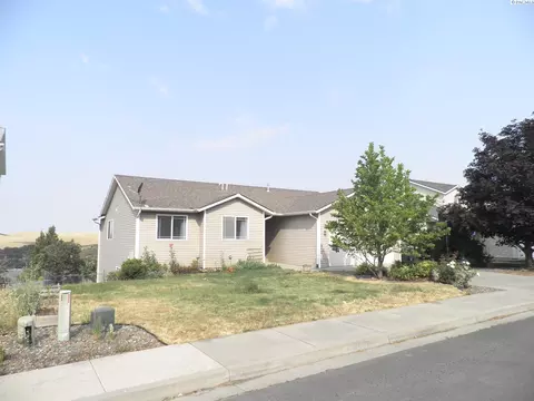 1915 NW Bella Vis, Pullman, WA 99163 photo 2