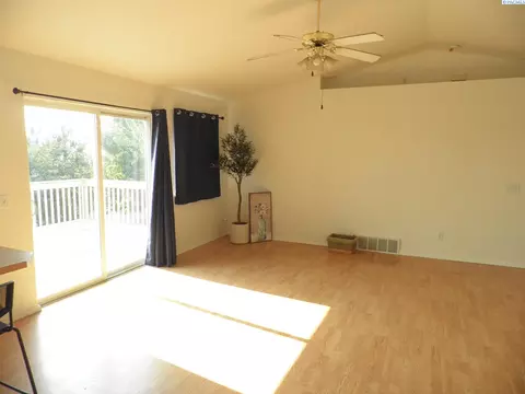 1915 NW Bella Vis, Pullman, WA 99163 photo 6