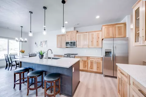 Kitchen - 630 SW Cayuse, Pullman, WA 99163 photo 4 of 7