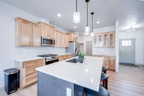 Kitchen - 630 SW Cayuse, Pullman, WA 99163 photo 6 of 7
