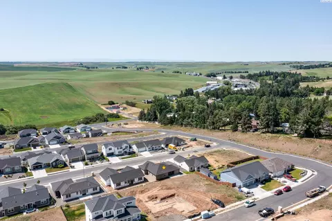 View/Area - 630 SW Cayuse, Pullman, WA 99163 photo 5 of 6