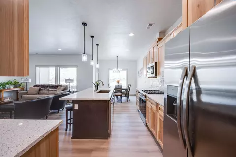Kitchen - 630 SW Cayuse, Pullman, WA 99163 photo 5 of 7