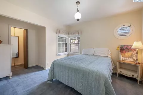 275 SW Shirley, Pullman, WA 99163 photo 8