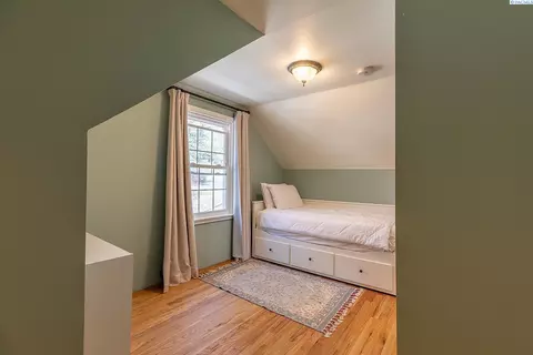 Bedroom - 525 SE Water St, Pullman, WA 99163 photo 6 of 8
