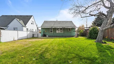 212 N 8th Ave, Pasco, WA 99301 photo 17