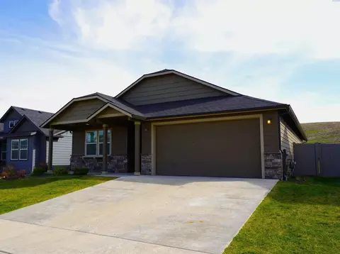1835 Panorama Dr, Pullman, WA 99163 photo 2