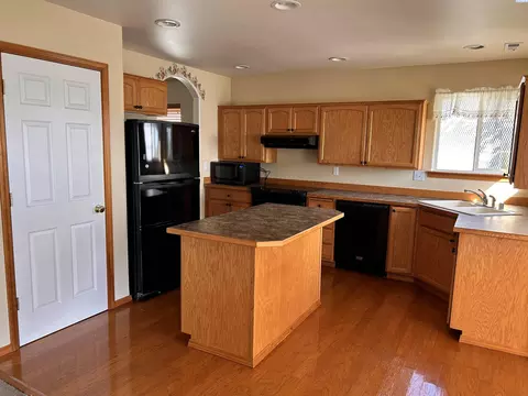 126 Henley Dr, Pasco, WA 99301 photo 4