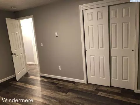 385 NW Robert, Pullman, WA 99163 photo 5