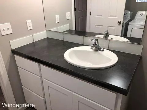 385 NW Robert, Pullman, WA 99163 photo 6