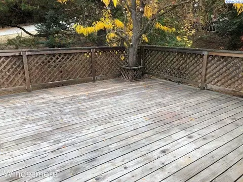 385 NW Robert, Pullman, WA 99163 photo 7