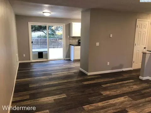 385 NW Robert, Pullman, WA 99163 photo 8