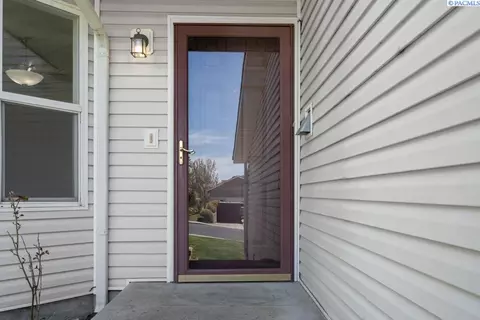 1940 NW Valhalla Dr, Pullman, WA 99163 photo 3