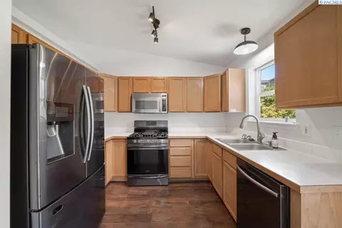 1940 NW Valhalla Dr, Pullman, WA 99163 photo 7