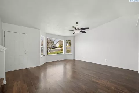 1940 NW Valhalla Dr, Pullman, WA 99163 photo 4