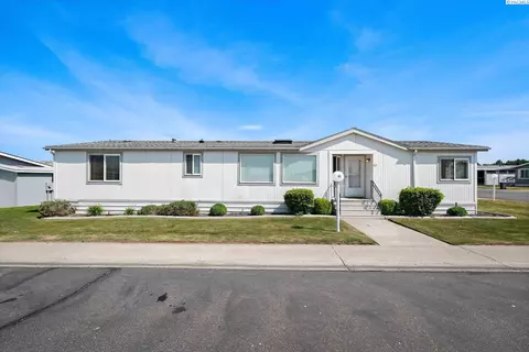 312 S Columbia Center Blvd #62, Kennewick, WA 99336