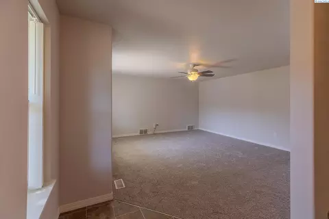 1272 SW Lost Trail Dr, Pullman, WA 99163 photo 2