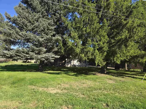 806 E Ave, Granger, WA 98932 photo 22