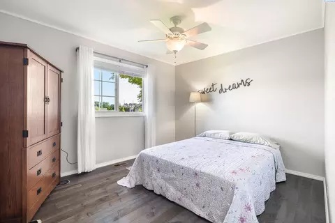 Bedroom - 8519 Roberts Dr, Pasco, WA 99301 photo 1 of 5