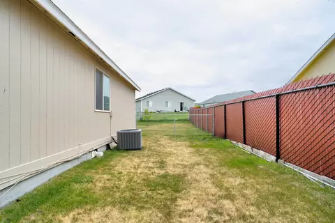 9611 Welsh Dr, Pasco, WA 99301 photo 17