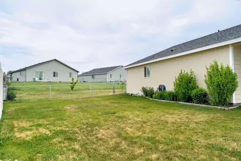 9611 Welsh Dr, Pasco, WA 99301 photo 16