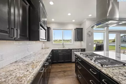 Kitchen - 1355 SW Panorama Dr, Pullman, WA 99163 photo 1 of 2