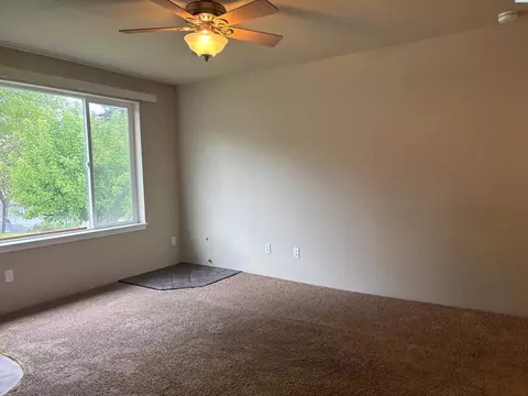 Living - 1320 NE Harvey Rd, Pullman, WA 99163 photo 3 of 3