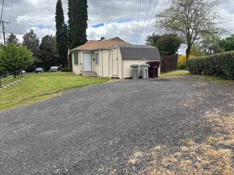 Exterior - 1320 NE Harvey Rd, Pullman, WA 99163 photo 7 of 7