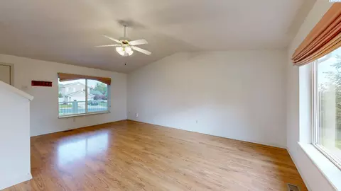 1625 NW Valhalla, Pullman, WA 99163 photo 3