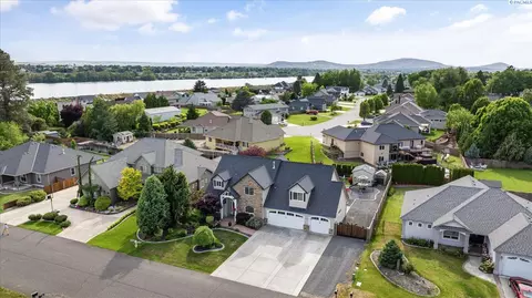 View/Area - 1010 Christopher Ln, Pasco, WA 99301 photo 2 of 2