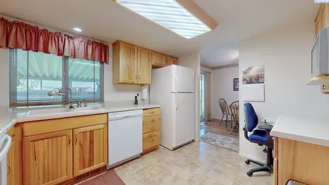 3605 W Jay St, Pasco, WA 99301 photo 7