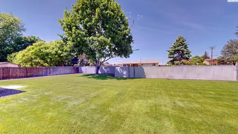 3605 W Jay St, Pasco, WA 99301 photo 24