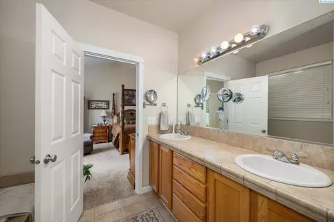 10407 Aspen Loop, Pasco, WA 99301 photo 21