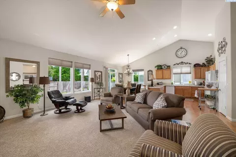 10407 Aspen Loop, Pasco, WA 99301 photo 8