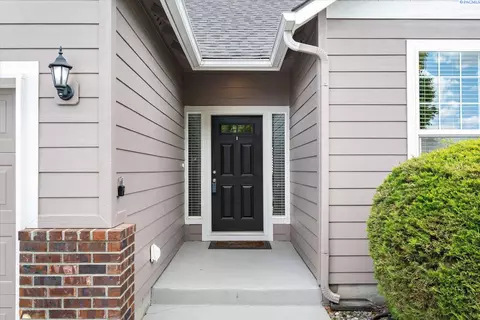 10407 Aspen Loop, Pasco, WA 99301 photo 2