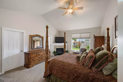 10407 Aspen Loop, Pasco, WA 99301 photo 17
