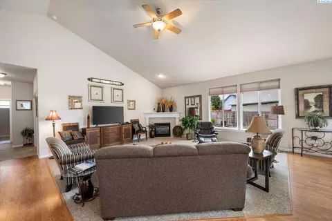 10407 Aspen Loop, Pasco, WA 99301 photo 5