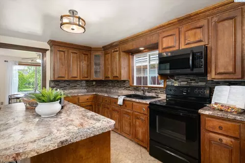 1104 N 7th Ave, Pasco, WA 99301 photo 17