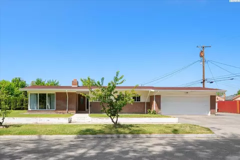 1104 N 7th Ave, Pasco, WA 99301 photo 1