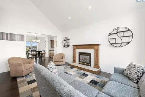 970 SW Itani Dr, Pullman, WA 99163 photo 4