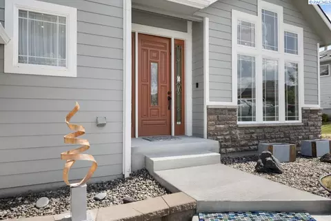 970 SW Itani Dr, Pullman, WA 99163 photo 2