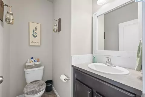 720 SW Wheat Ridge Dr, Pullman, WA 99163 photo 3