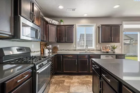 5804 Middle Frk, Pasco, WA 99301 photo 13
