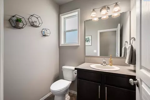 5804 Middle Frk, Pasco, WA 99301 photo 38