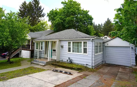 1004 NE D St, Pullman, WA 99163 photo 1