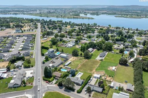 10012 Maple Dr, Pasco, WA 99301 photo 5