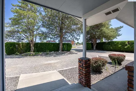 10012 Maple Dr, Pasco, WA 99301 photo 7